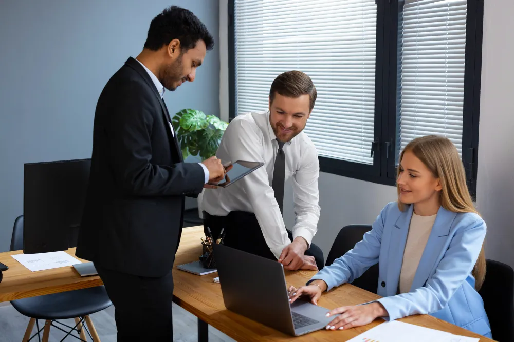 Key Benefits of Using an Employer of Record